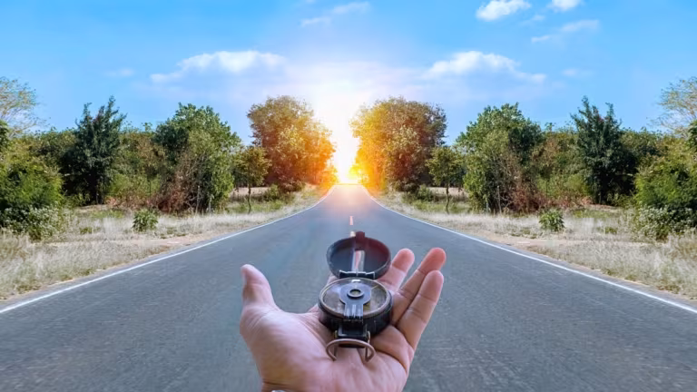 How to Optimise Website Navigation: 7 Best Practices 12 43 Featured 01 - How to Optimize Website Navigation_ Best Practices for Success