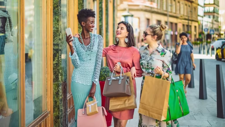 How to Find Your Personal Style: Beginners Guide 11 45 Featured 01 - How to Find Your Personal Style_ Beginners Guide