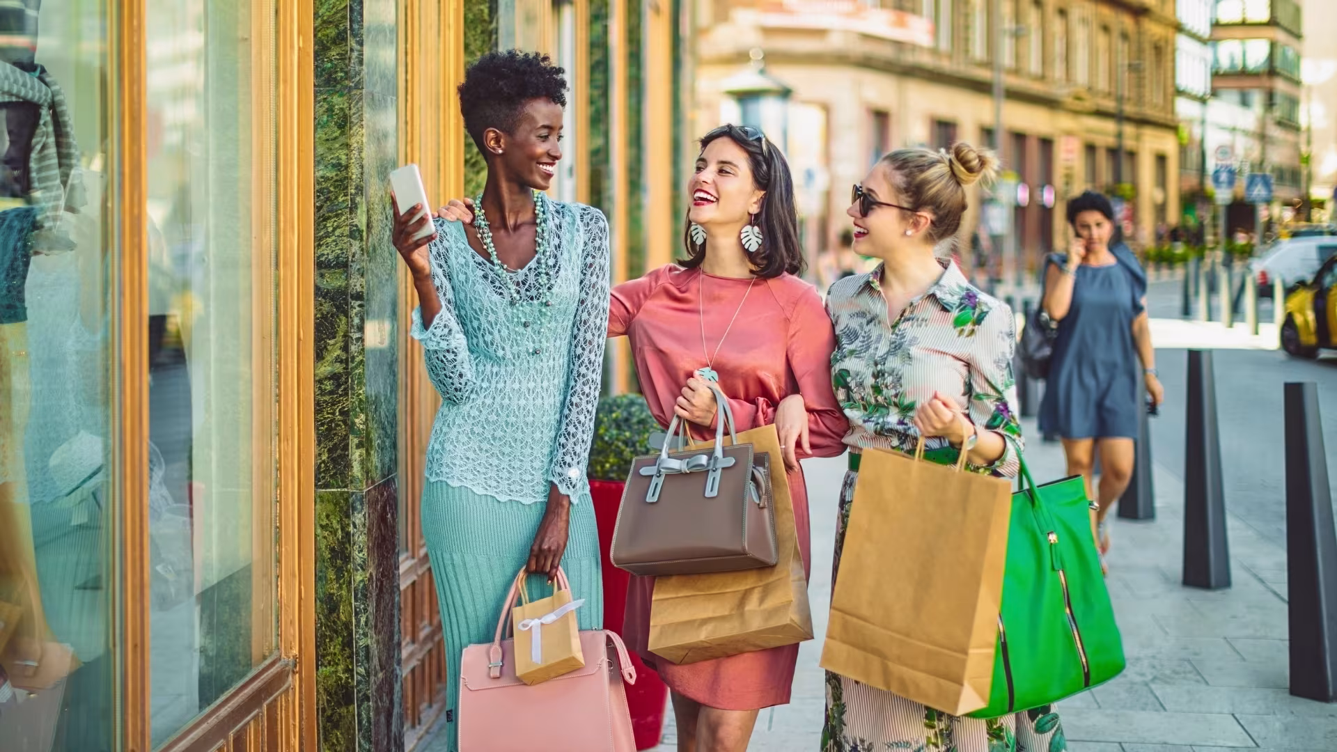 45 Featured 01 - How to Find Your Personal Style_ Beginners Guide